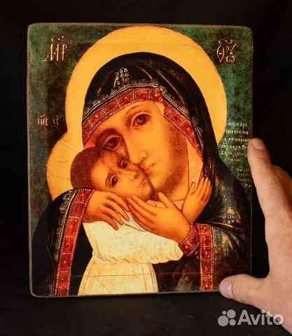 Девпетерувская икона Богородицы — необычный подарок