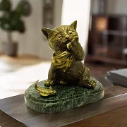 Статуэтка «Котенок-обжора» из бронзы со змеевиком — оригинальный подарок — фотография 1
