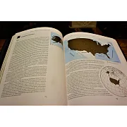 Нефть. Вчера, сегодня, завтра — книга в коже — красивый подарок — фотография 2