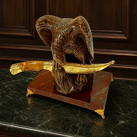 Нож «Сокол» златоустовской работы — красивый подарок