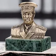 Подарочный бронзовый бюст «Жуков Г.К.» — фотография 1