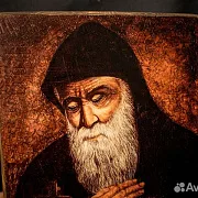 На память: Икона "Монах Шарбель" дерево, ручная работа — фотография 5