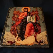 На память: Икона деревянная "Спас-Вседержитель на троне" — фотография 8