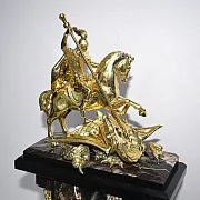 Каминные часы «Георгий Победоносец» с бронзовой фигурой — красивый подарок — фотография 2