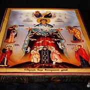 Икона Богоматери "Воскрешение младенцев" — необычный подарок — фотография 3