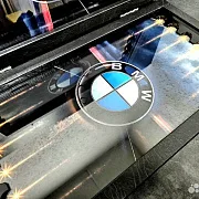 Нарды под стеклом «BMW M5 Ангельские глазки» — необычный подарок — фотография 9